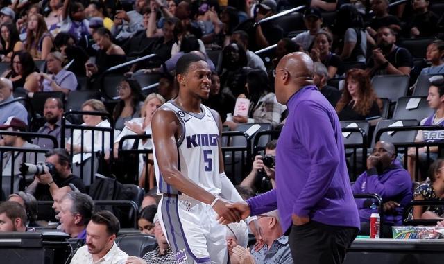 1668788326709072410.jpeg 注册入口-进攻联盟第二!布朗改变国王 福克斯变关键先生