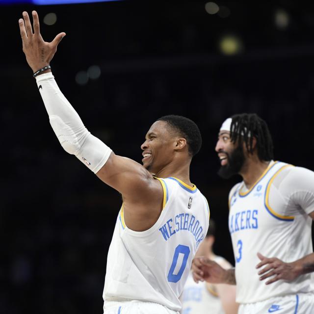 1667744183025008551.jpg 全球总决赛直播-第六人韦少焕发充足活力,湖人使用他有何新招式?