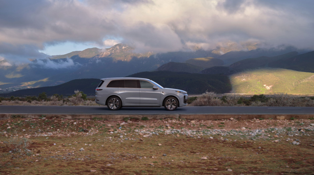 电竞赛程-销量暴跌19%，理想汽车想靠内卷增程自救